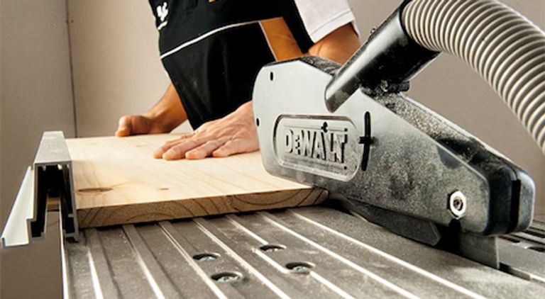 Troncatrice con pianetto De Walt Mod.D27113-QS 
