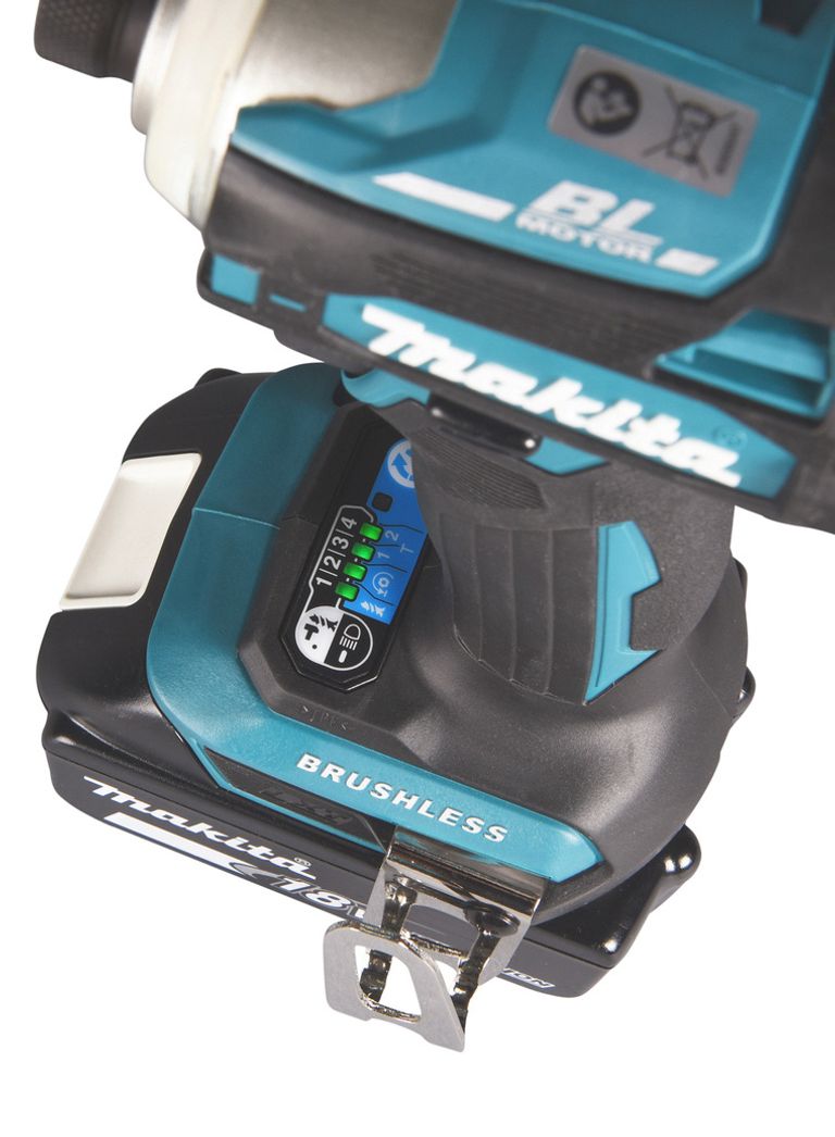 Avvitatore ad impulsi a batteria 18V Mod.DTD172ZJ  IN VALIGETTA